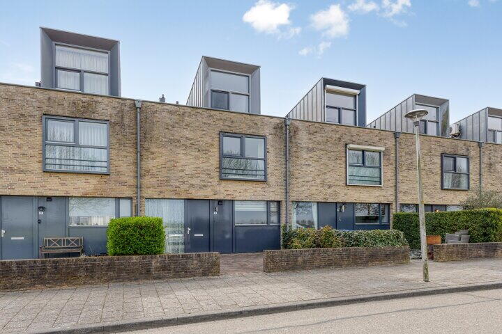 Foto 1 - Vlaamse Gaai 13, Zeewolde