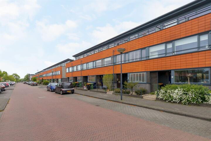 Foto 1 - Vogelenzanglaan 9, Den Haag