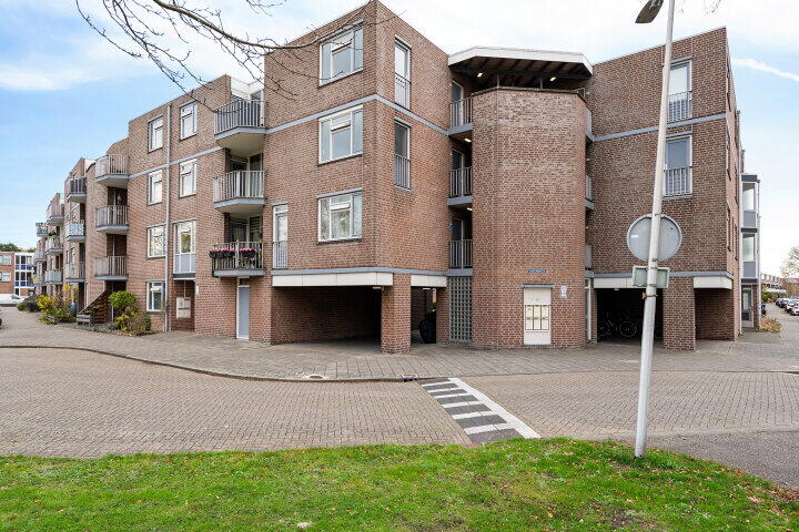 Foto 1 - Wagenmaker 127, Alphen aan den Rijn
