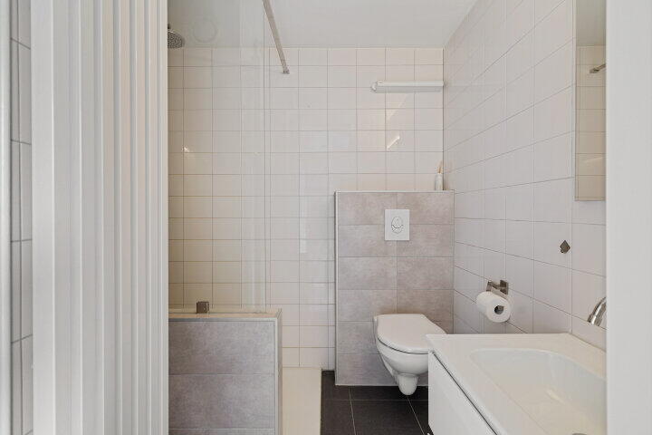 Foto 14 - Wagenmaker 127, Alphen aan den Rijn