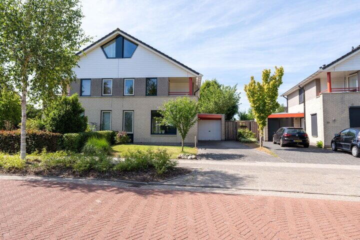 Foto 5 – Waterlelie 31, Drachten