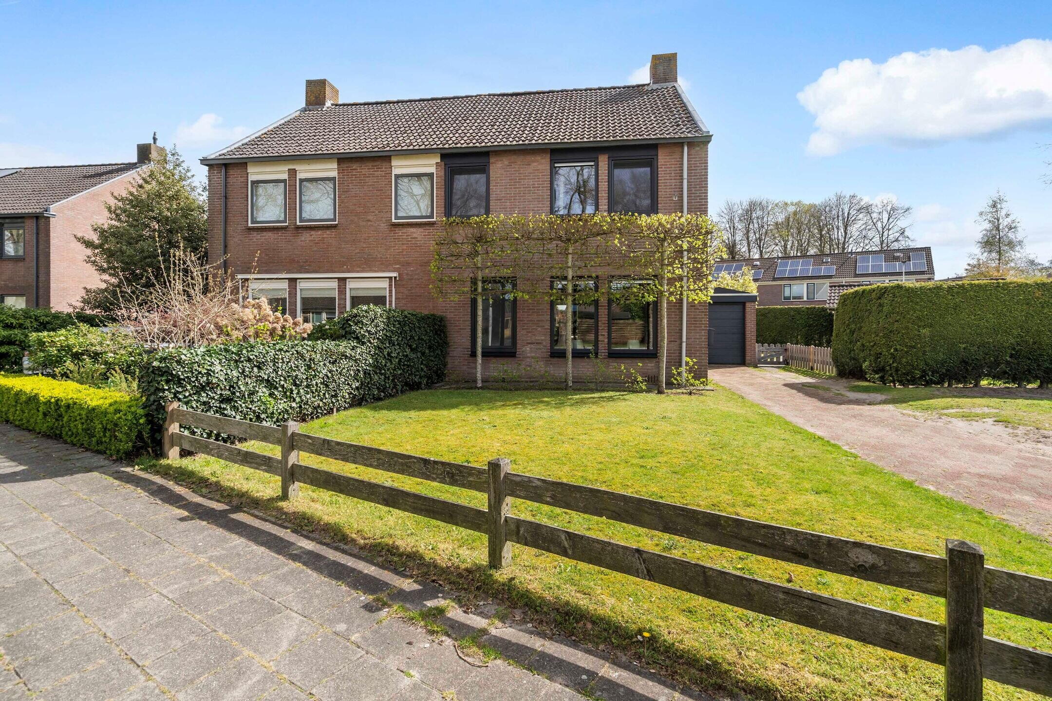 Online bezichtiging inplannen voor Weverslaan 15, Dwingeloo