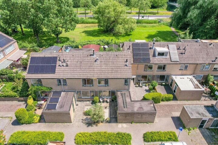 Foto 33 – Wijngaard 220, Lelystad