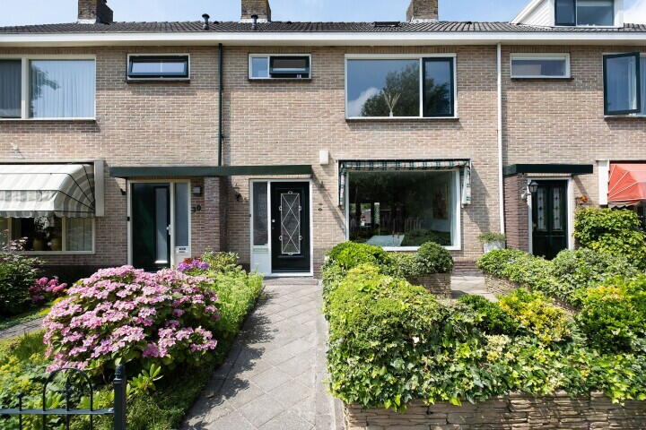 Woudrustlaan 28 , Hensbroek